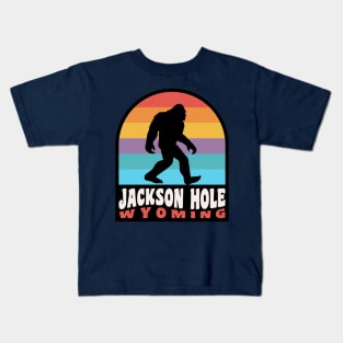Jackson Hole Wyoming Bigfoot Sasquatch Retro Sunset Kids T-Shirt